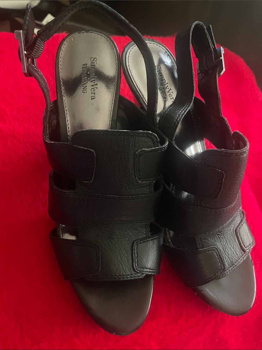 Simply Vera Vera Wang Black Leather Slingback Heeled Sandals